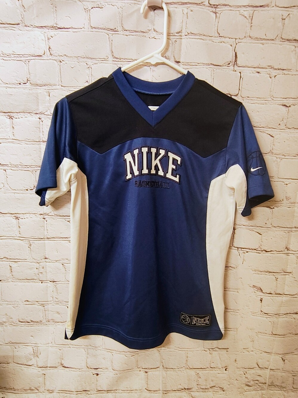 Nike Vintage Boys Y2K Color Block Navy Black Basketball Jersey M